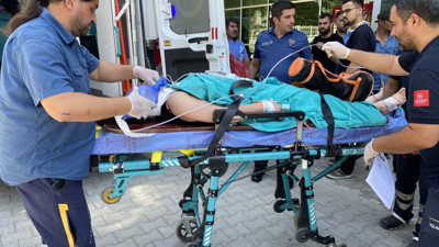 Camları silerken 2. kattan aşağı düştü