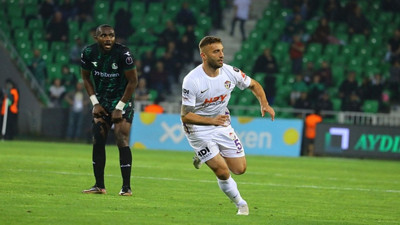 Alpaslan Öztürk eski hocasına ateş püskürdü