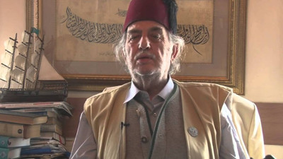 Cumhuriyet ve Atatürk düşmanı Kadir Mısıroğlu'na yapay zekayla İzmir Marşı okuttular. "Keşke Yunan kazansaydı" demişti