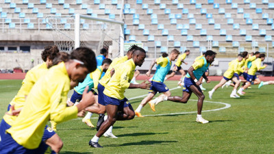 İsmail Kartal'dan devrim gibi karar. Gönderilecek 8 futbolcu belli oldu