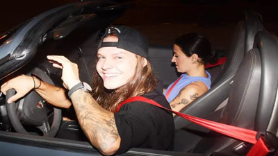 Murat Ceylan'dan aşk açıklaması. Cihangir'de kız arkadaşıyla görüntülendi