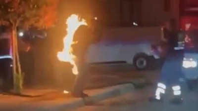 Benzin döküp kendini yakan adam öldü