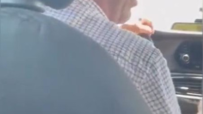 Taksimetreyi açmadı, araca "5 kişi bindi" bahanesiyle her binen yolcu için ayrı ücret istedi