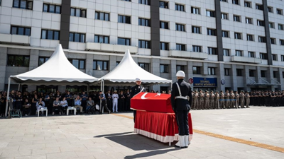 Şehit polis Alp Efe Bekit için İstanbul'da tören düzenlendi