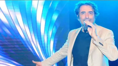 Mahsun Kırmızıgül'e Çeşme-Alaçatı hattından teklif geldi. Minibüste konser vermişti