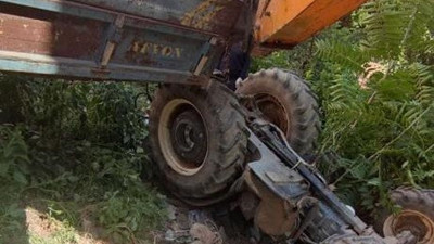 Yaşlı adam traktör altında hayatını kaybetti