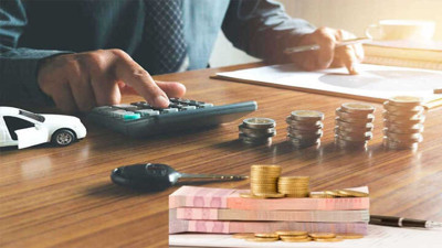 Ekonomist Mahfi Eğilmez Türkiye'yi bekleyen büyük tehlikeyi açıkladı. Vergileri artırarak olmaz