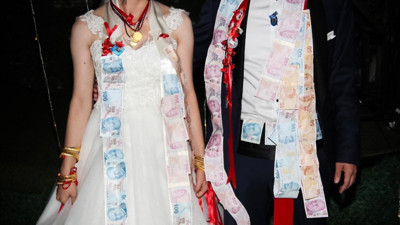 Düğünlerde sahte gram sezonu: takı geleneği yerle bir oldu