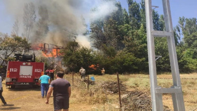 90 bin TL ve 5 ton buğday yangında kül oldu