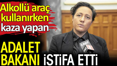 Alkollü araç kullanırken kazan yapan Adalet Bakanı istifa etti