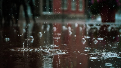 Sıcak hava bunalttı, yağış geliyor