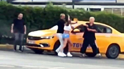 ‘Param yok’ dedi yolda indirilince taksiciye saldırdı