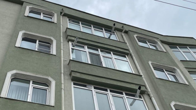 Edirne’de pencere sinekliğine yaslanan çocuk 3’üncü kattan düştü