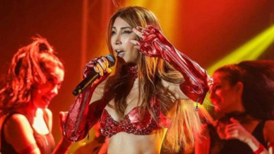 Hande Yener bakın nereye taşınıyor. Lüks bir ev aldı