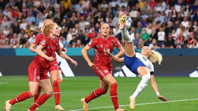 İngiltere kazandı, Arjantin takıldı