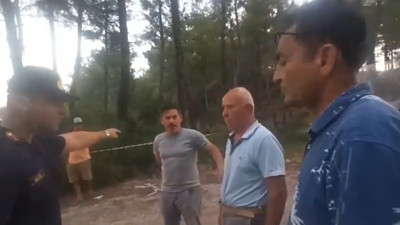 Akbelen'de jandarma komutanı sivil vatandaşa emir verip tartıştı