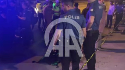 Ataşehir'de feci kaza! Otomobilin çarptığı motosiklet sürücüsü hayatını kaybetti