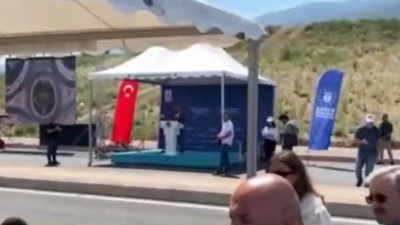 AKP’li başkan yaşlı kadınları azarladı