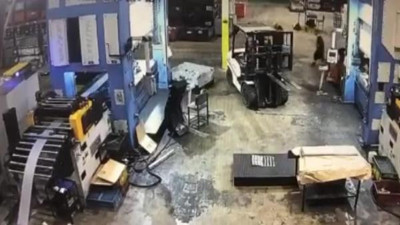 Forklift ile duvar arasına sıkışan işçi hayatını kaybetti