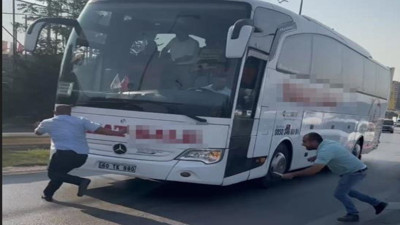 Otobüsün önünü kesti muavini bıçakla kovaladı