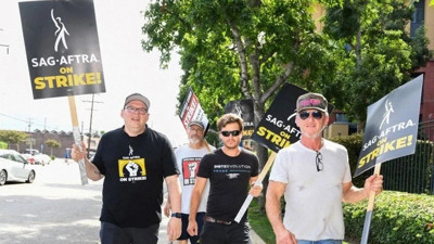 Ünlü yıldız Sean Penn'de büyük greve destek verdi. Hollywood kepenk kapatmak üzere