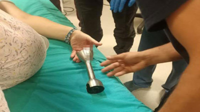 Parmağını blendera sıkıştırdı, itfaiye ekipleri kurtardı