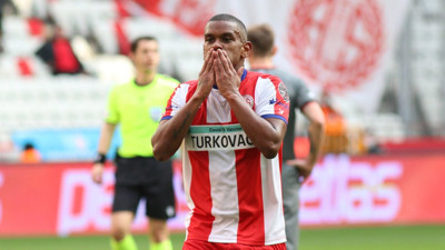 Antalyaspor Fernando'nun yeni takımını açıkladı