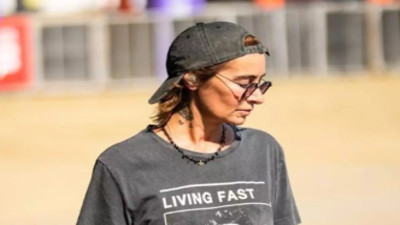 Şarkıcı Sıla'yı erkek zannettiler. Konser öncesi tarzıyla şaşırttı