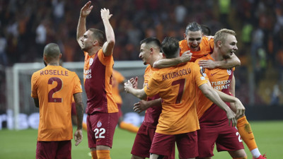 Galatasaray'da ayrılık. İlk fırsatta satılacak