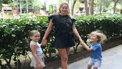 Ünlü modelin evini pireler bastı!