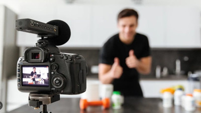 İnternet fenomenlerinin faaliyetleri tehlikeli sınıfına alındı