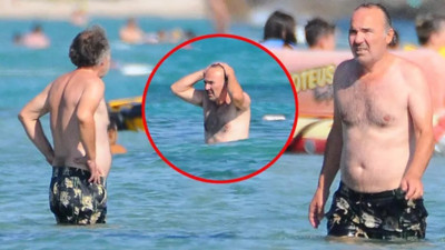 Engin Günaydın denizde durup düşüncelere daldı