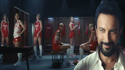 Tarkan ile Filenin Sultanlarından bomba klip. Öp şarkısı yeniden yorumlandı