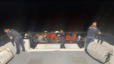 Ayvacık açıklarında 30 kaçak göçmen yakalandı