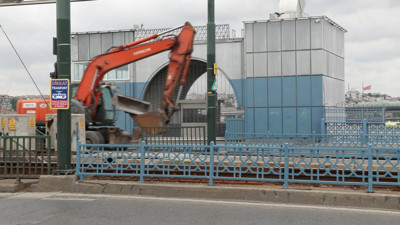 Galata Köprüsü'nde deprem güçlendirme çalışmaları başladı