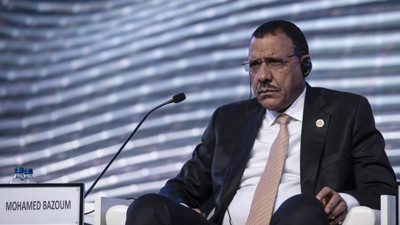 Nijer’de darbeciler, Muhammed Bazum'u vatana ihanetten yargılamak istiyor