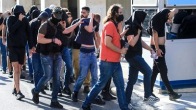 Futbol maçında ölüm davasında 105 taraftar tutuklu yargılanacak