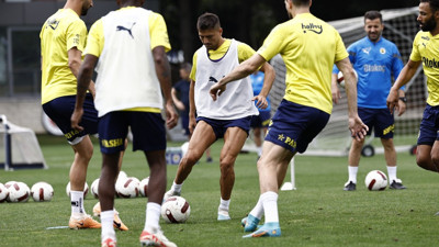 Cengiz Ünder'in ilk antrenmanda başı yarıldı. Kanlı fotoğrafı sosyal medyadan paylaştı