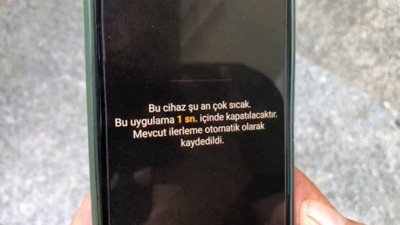 Adana'yı vuran Basra sıcakları telefonları bile bozdu