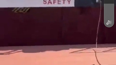 Rus askerlerinin Türk gemisine yaptığı baskının görüntüleri ortaya çıktı. Türk mürettebat bozkurt işareti yaptı