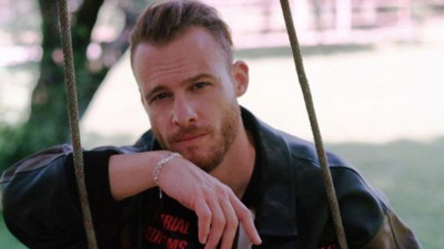 Kerem Bürsin apar topar hastaneye kaldırıldı