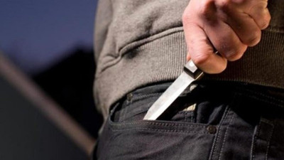 Afgan sığınmacıların kavgasında 2 kişi bıçakla yaralandı