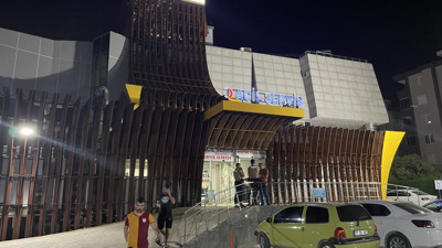 Hasta yakınları doktoru darbetti