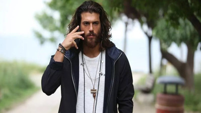 Can Yaman'ın acı günü. Acil olarak İstanbul'a döndü