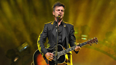 Teoman yeni şarkısını Necip Fazıl Kısakürek’e adadı