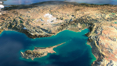 Su sıcaklığı Akdeniz'i ölümle burun buruna getirdi