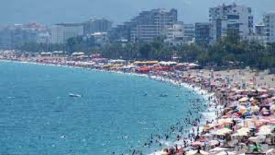 Antalya'da yüksek nem bunalttı