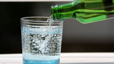 Maden suyu ve soda arasındaki farkı nasıl ayırt edersiniz? En önemli ayrıntı şişenin üzerinde yazıyor