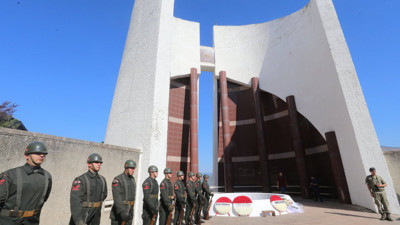 Celal Bayar vefatının 37. yılında kabri başında anıldı