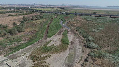 Mareşal Fevzi Çakmak’ın yaptırdığı tüneller ve siperleri otlar sardı. İstanbul’a su sağlayan baraj kurudu